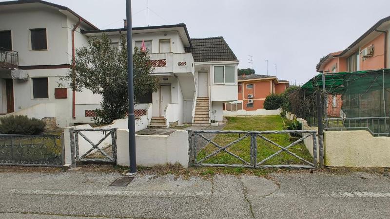 Renovated duplex in Rosolina - image 34