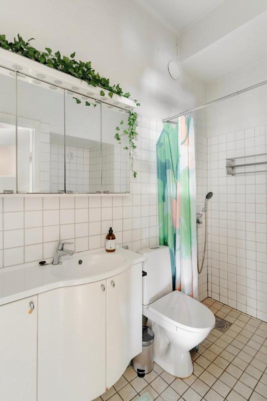 Charming Vintage-Style Apartment in the Heart of Helsinki Centre - image 8