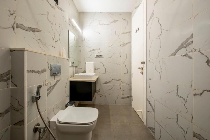 The Meredian Villa D by tisyastays - image 13