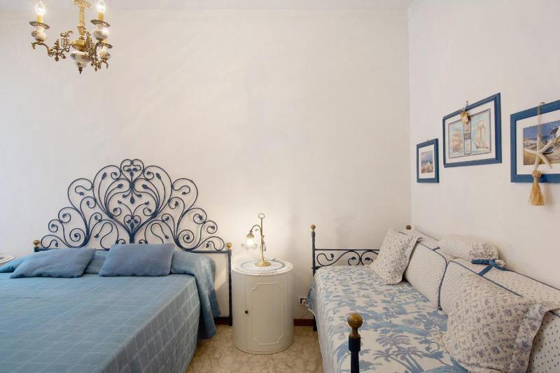 Zaffiro Apartment With Garage - image 1