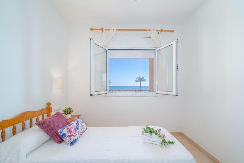 Apart-rent Apartamento Marenostrum 0091 frente al mar - image 41