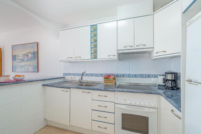 Apart-rent Apartamento Marenostrum 0091 frente al mar - image 14