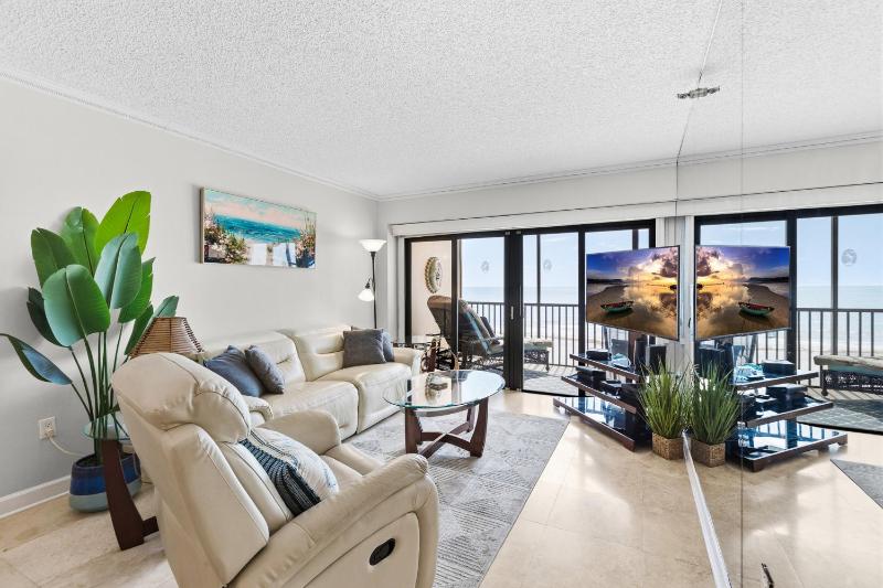 #302 Villa Madeira Condos - image 18