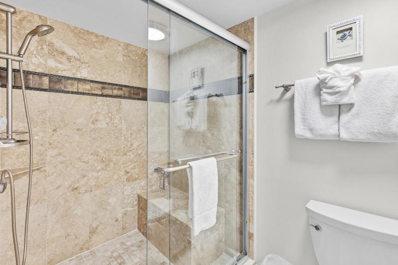 #302 Villa Madeira Condos - image 31