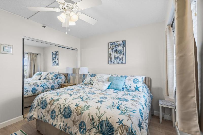 #302 Villa Madeira Condos - image 19