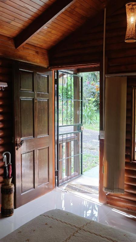 Nature retreat - image 9