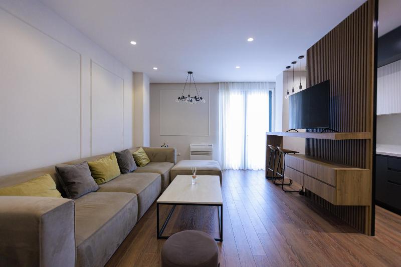 Modern SeaView 2 Bedroom Apartment by Moné Stays - image 1