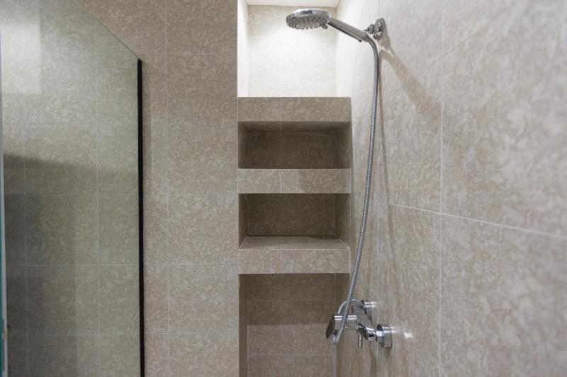 Modern SeaView 2 Bedroom Apartment by Moné Stays - image 9