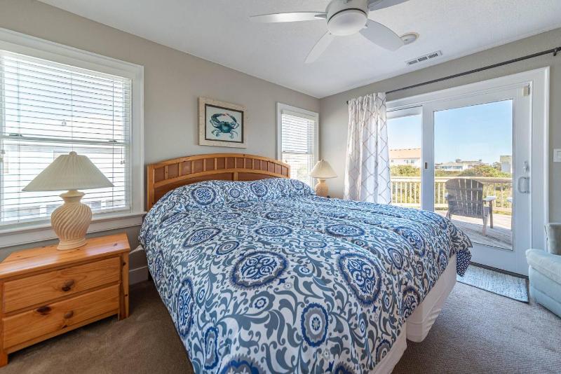 Carolina Sunrise - Corolla Whalehead Oceanside 500 Yds to Beach Pool Hot Tub Volleyball - image 10