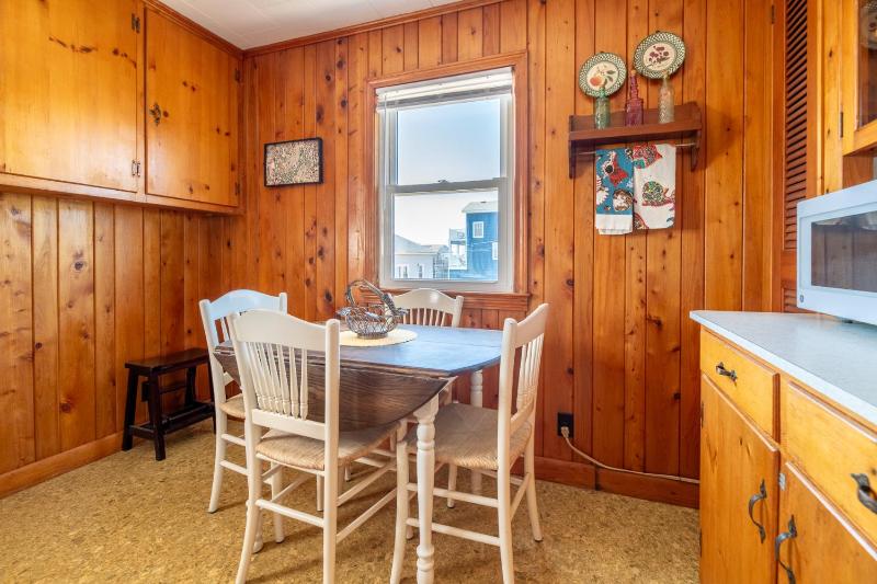 Williams - S Nags Head MP 19 100 Ft to the Beach Ocean View 3 Bedrooms Close to Pier - image 4