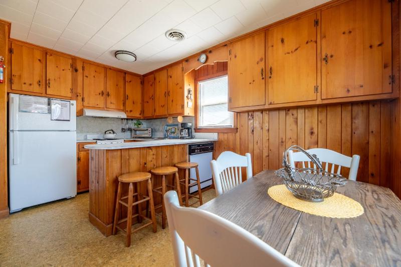 Williams - S Nags Head MP 19 100 Ft to the Beach Ocean View 3 Bedrooms Close to Pier - image 29