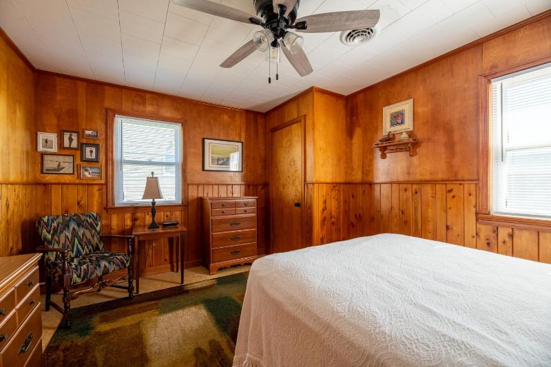 Williams - S Nags Head MP 19 100 Ft to the Beach Ocean View 3 Bedrooms Close to Pier - image 23