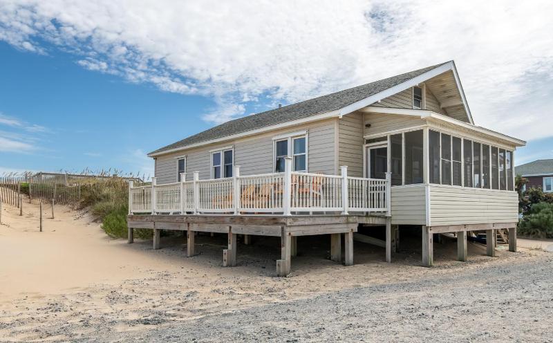 Aqua Hol - S Nags Head MP 18 Oceanfront Ocean View 3 Bedrooms Flex Stays Pets OK - image 18