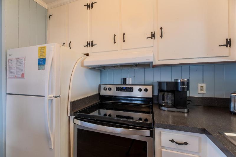 Aqua Hol - S Nags Head MP 18 Oceanfront Ocean View 3 Bedrooms Flex Stays Pets OK - image 12