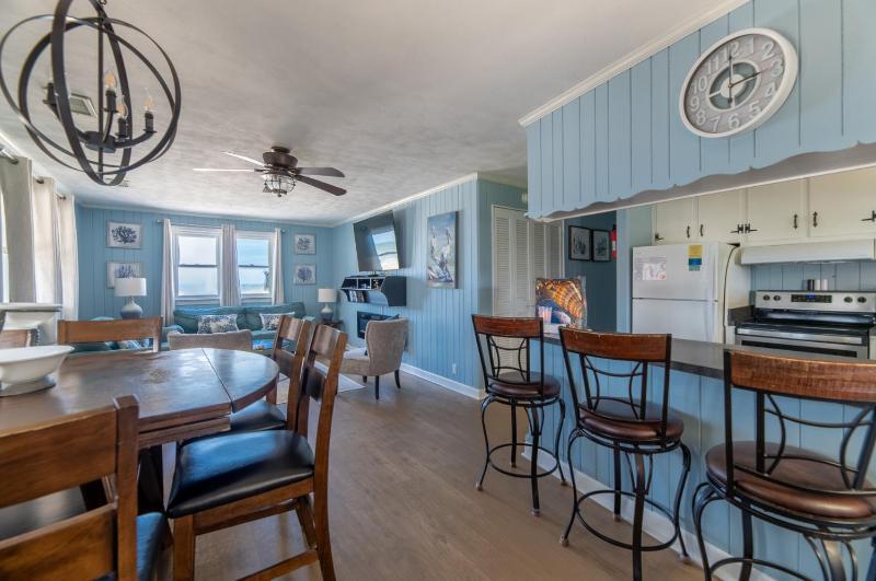 Aqua Hol - S Nags Head MP 18 Oceanfront Ocean View 3 Bedrooms Flex Stays Pets OK - image 25