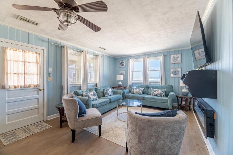 Aqua Hol - S Nags Head MP 18 Oceanfront Ocean View 3 Bedrooms Flex Stays Pets OK - image 27