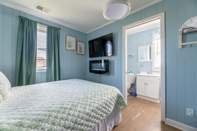 Aqua Hol - S Nags Head MP 18 Oceanfront Ocean View 3 Bedrooms Flex Stays Pets OK - image 21