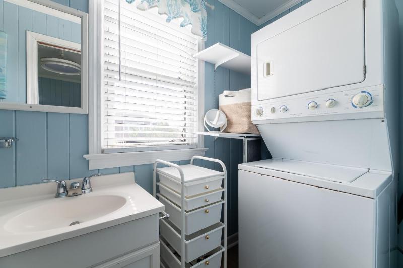 Aqua Hol - S Nags Head MP 18 Oceanfront Ocean View 3 Bedrooms Flex Stays Pets OK - image 26