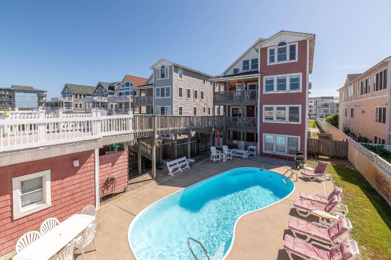 A Big Catch - KDH MP 8.5 Oceanfront Elevator Pool Hot Tub Spacious 10 Bedrooms Pets OK - image 1