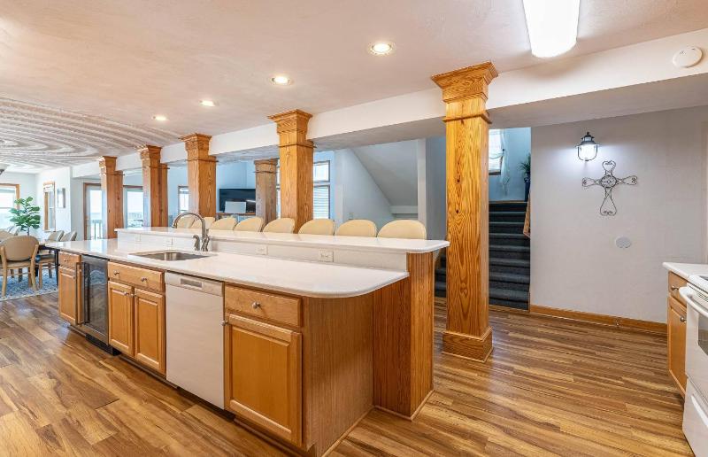 A Big Catch - KDH MP 8.5 Oceanfront Elevator Pool Hot Tub Spacious 10 Bedrooms Pets OK - image 17