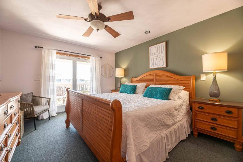 A Big Catch - KDH MP 8.5 Oceanfront Elevator Pool Hot Tub Spacious 10 Bedrooms Pets OK - image 25
