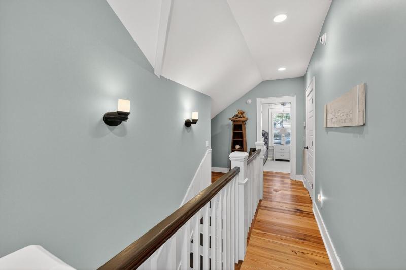 Village Oaks Cottage - image 9