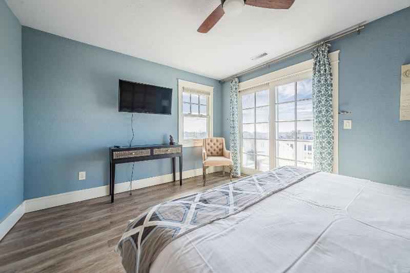 Outside-In - S Nags Head MP 18.5 Luxury Oceanfront Elevator Pool Cabana Home Theatre Pets OK - image 47