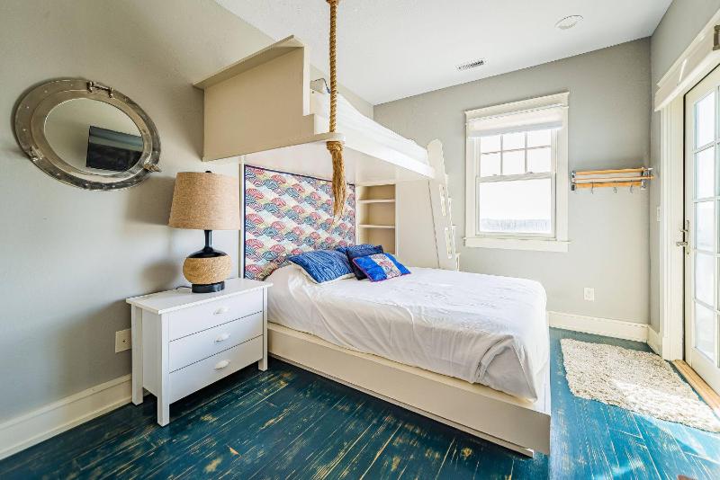 Outside-In - S Nags Head MP 18.5 Luxury Oceanfront Elevator Pool Cabana Home Theatre Pets OK - image 5