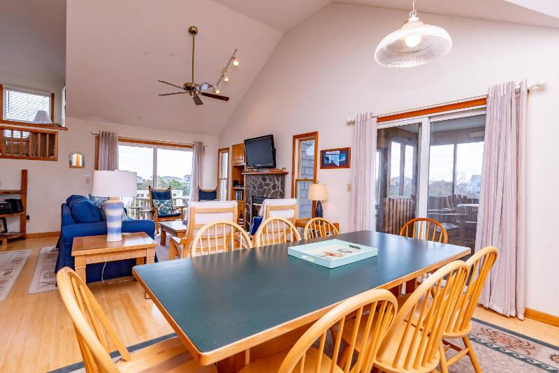 Windhaven - Corolla Whalehead Beach 400 Yds Pool Hot Tub Tiki Bar Pets OK Flex Stays - image 27
