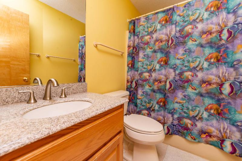 Windhaven - Corolla Whalehead Beach 400 Yds Pool Hot Tub Tiki Bar Pets OK Flex Stays - image 36