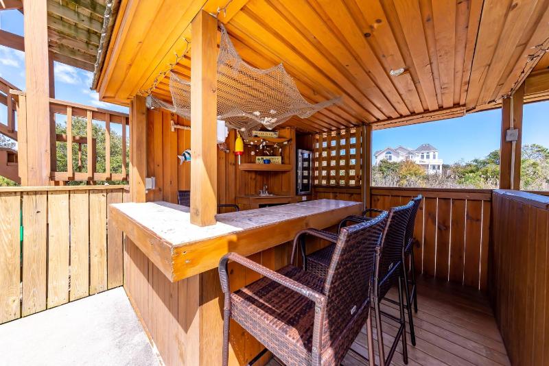 Windhaven - Corolla Whalehead Beach 400 Yds Pool Hot Tub Tiki Bar Pets OK Flex Stays - image 25