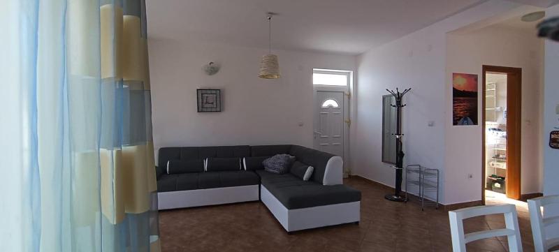 Kamenari 3-room modern apart-seaside 3 nights min - image 7