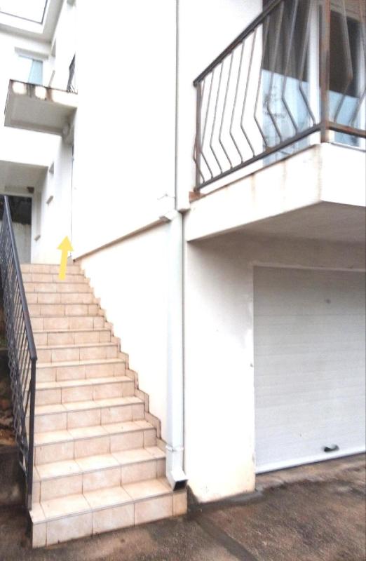 Kamenari 3-room modern apart-seaside 3 nights min - image 2