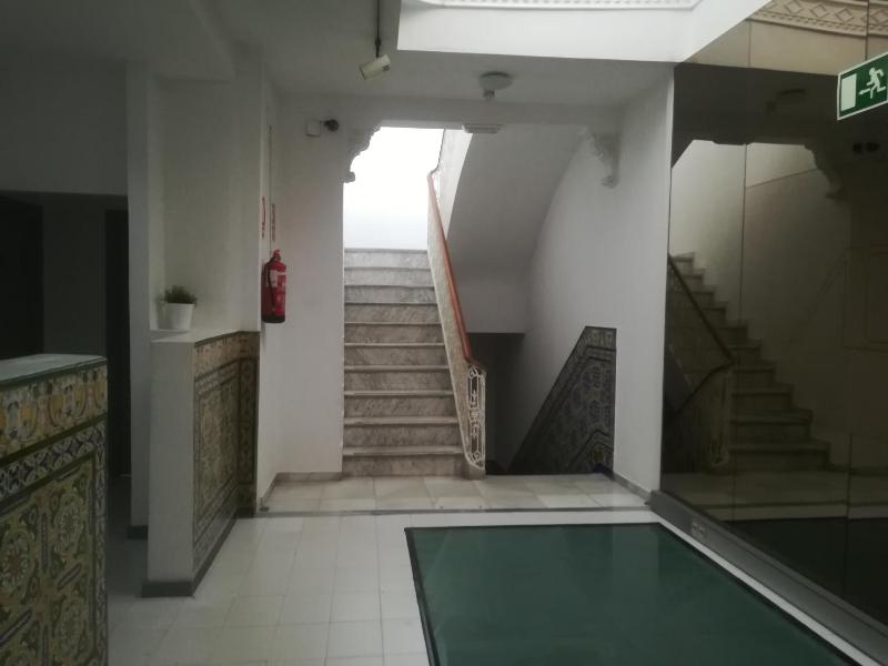 Hostel Urban Sevilla - image 10