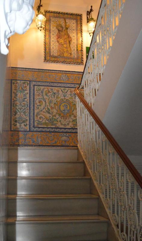 Hostel Urban Sevilla - image 4
