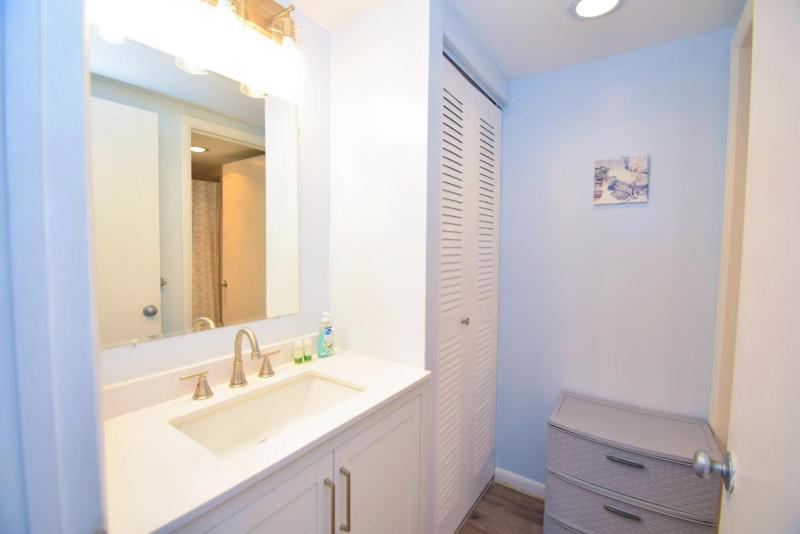 Golden Sands 1614 studio - image 6