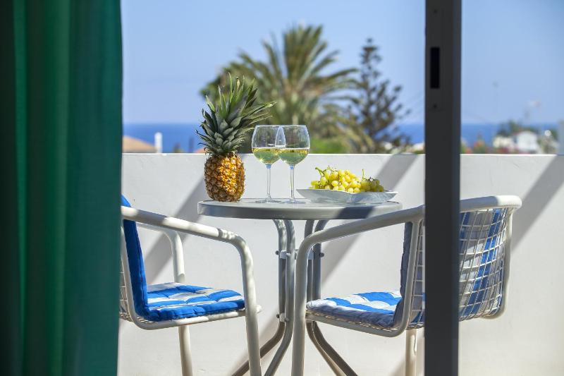 Protaras Holiday Suite Annie - image 9