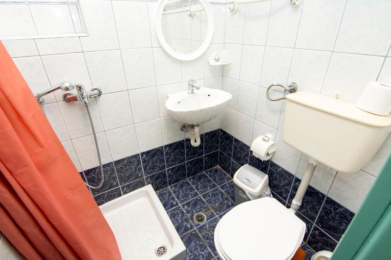 Apartment - Ground Floor image 4