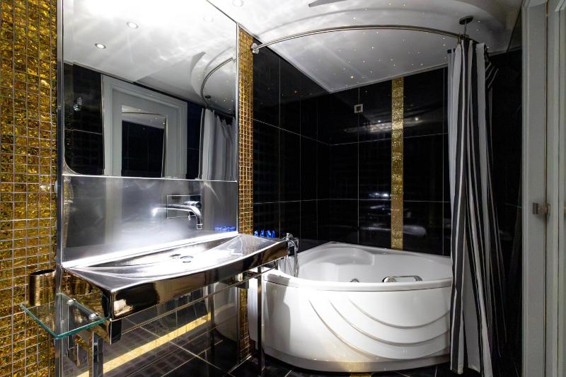 Comfy Boutique Hotel - image 36