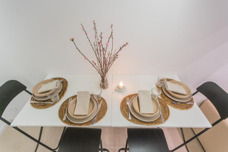 Como Loft Charme by Rent All Como - image 4