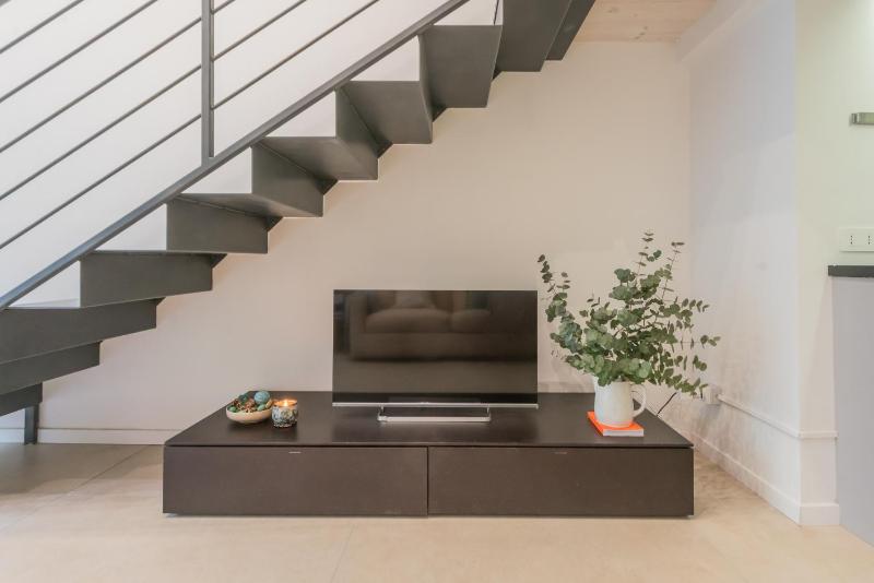 Como Loft Charme by Rent All Como - image 3