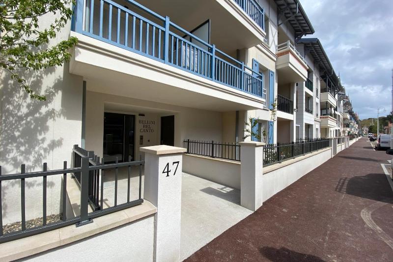 Cozy renovated apartment behind Arcachon station - image 13