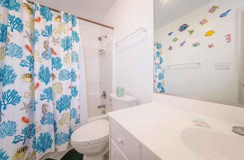 Anchored at Last - S Nags Head MP 19.5 Oceanfront Pool Hot Tub Kiddie Pool Pool Table Flex Stays - image 28