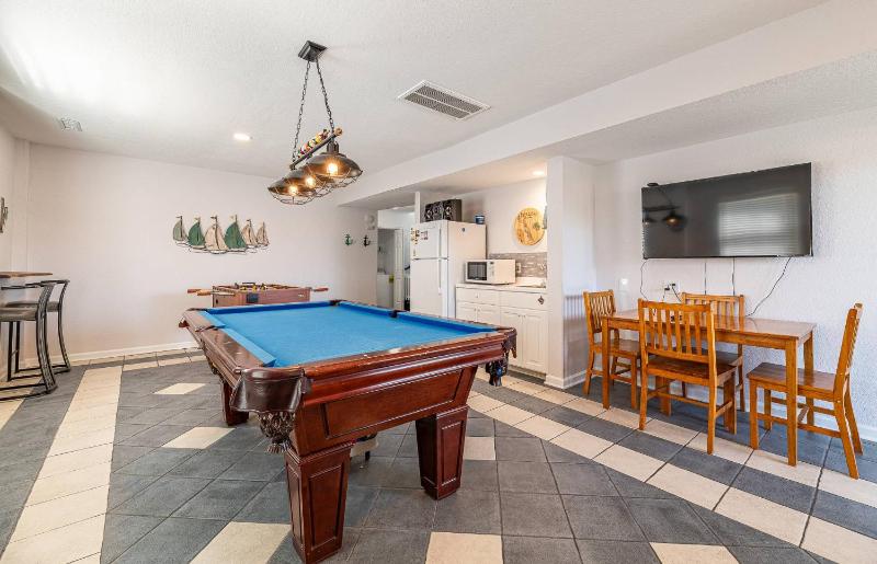Anchored at Last - S Nags Head MP 19.5 Oceanfront Pool Hot Tub Kiddie Pool Pool Table Flex Stays - image 48