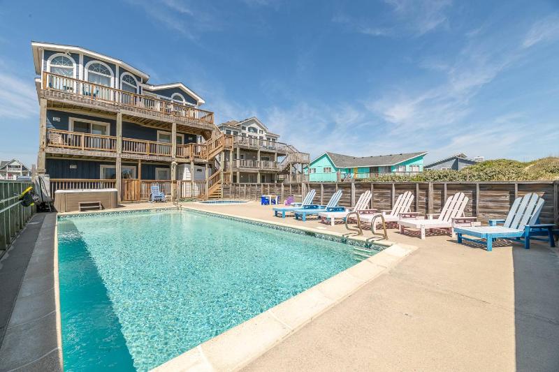 Anchored at Last - S Nags Head MP 19.5 Oceanfront Pool Hot Tub Kiddie Pool Pool Table Flex Stays - image 26