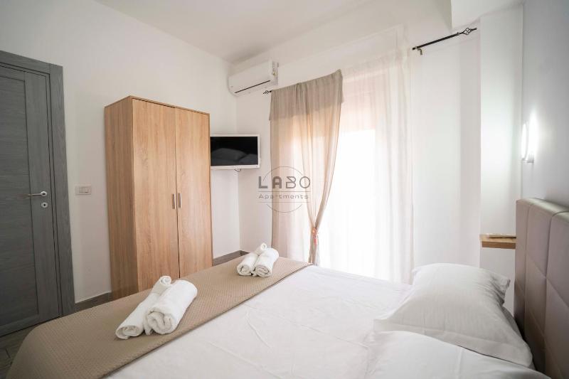 Nephos Tropea - image 34