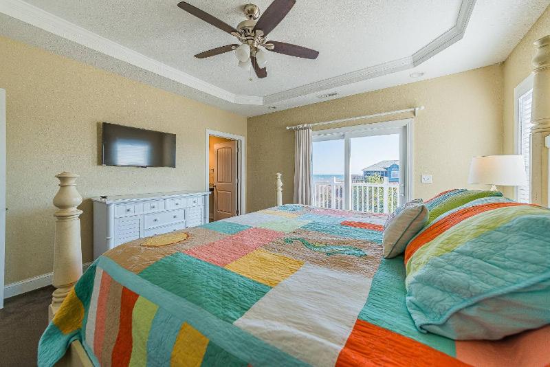 Beach Hive - Corolla Whalehead 75 Yds to Beach Ocean View Pool Cabana Hot Tub Arcade - image 43