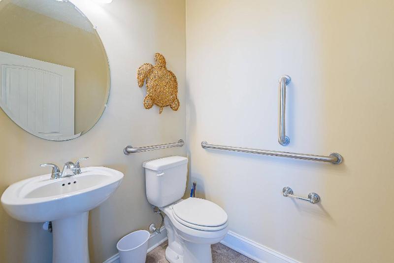Beach Hive - Corolla Whalehead 75 Yds to Beach Ocean View Pool Cabana Hot Tub Arcade - image 34