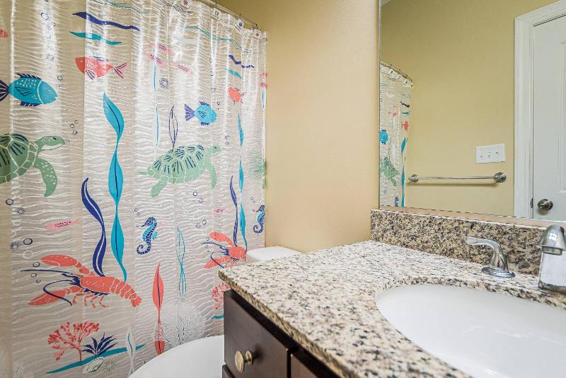 Beach Hive - Corolla Whalehead 75 Yds to Beach Ocean View Pool Cabana Hot Tub Arcade - image 39
