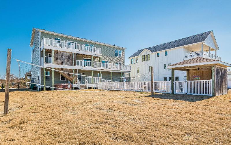 Beach Hive - Corolla Whalehead 75 Yds to Beach Ocean View Pool Cabana Hot Tub Arcade - image 29